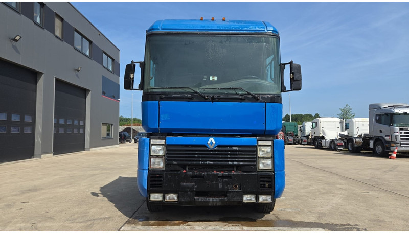 Renault Magnum 430 (POMPE MANUELLE / BOITE MANUELLE / MANUAL PUMP / MANUAL GEARBOX) - Trekkvogn: bilde 2 Renault Magnum 430 (POMPE MANUELLE / BOITE MANUELLE / MANUAL PUMP / MANUAL GEARBOX) - Trekkvogn: bilde 2