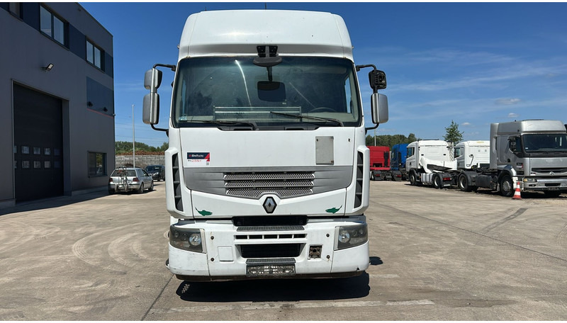 Renault Premium 450 DXI (BOITE MANUELLE / MANUAL GEARBOX / PARFAIT ETAT) - Trekkvogn: bilde 2 Renault Premium 450 DXI (BOITE MANUELLE / MANUAL GEARBOX / PARFAIT ETAT) - Trekkvogn: bilde 2