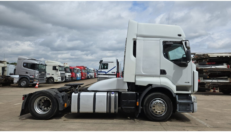 Renault Premium 460 DXI (2 TANKS / AIRCO / CLEAN / PROPRE) - Trekkvogn: bilde 4 Renault Premium 460 DXI (2 TANKS / AIRCO / CLEAN / PROPRE) - Trekkvogn: bilde 4
