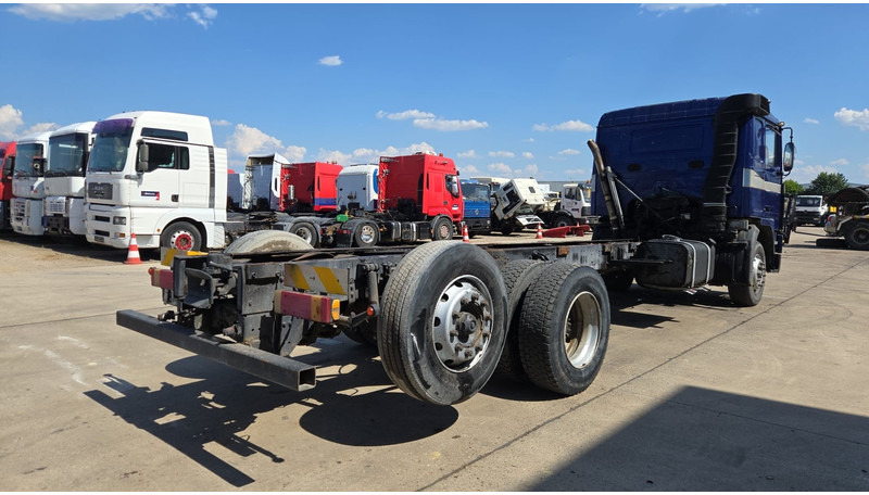 Volvo F 12 - 360 (FULL STEEL SUSPENSION / MANUAL PUMP / SUSP. LAMES / 6X2) - Chassis lastebil: bilde 5 Volvo F 12 - 360 (FULL STEEL SUSPENSION / MANUAL PUMP / SUSP. LAMES / 6X2) - Chassis lastebil: bilde 5