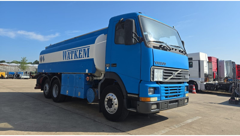 Volvo FH 12.380 (20.100 LITERS / PARFAIT ETAT / TOP CONDITION !!! / 6X2 / BOITE MANUELLE) - Tankbil: bilde 3 Volvo FH 12.380 (20.100 LITERS / PARFAIT ETAT / TOP CONDITION !!! / 6X2 / BOITE MANUELLE) - Tankbil: bilde 3
