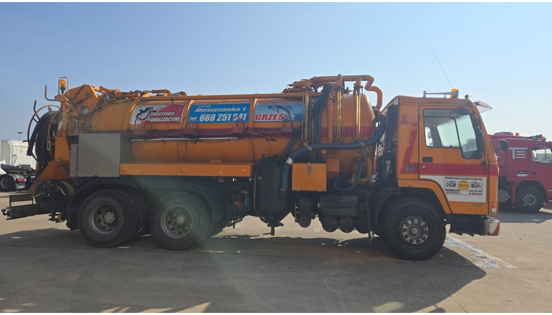 Volvo FL 10 - 320 (10500L + 1500L / 10 TYRES FULL STEEL / HIGH PRESSURE + VACUUM / POMPE MANUELLE / MANUAL PUMP) - Vakuum lastebil: bilde 4 Volvo FL 10 - 320 (10500L + 1500L / 10 TYRES FULL STEEL / HIGH PRESSURE + VACUUM / POMPE MANUELLE / MANUAL PUMP) - Vakuum lastebil: bilde 4