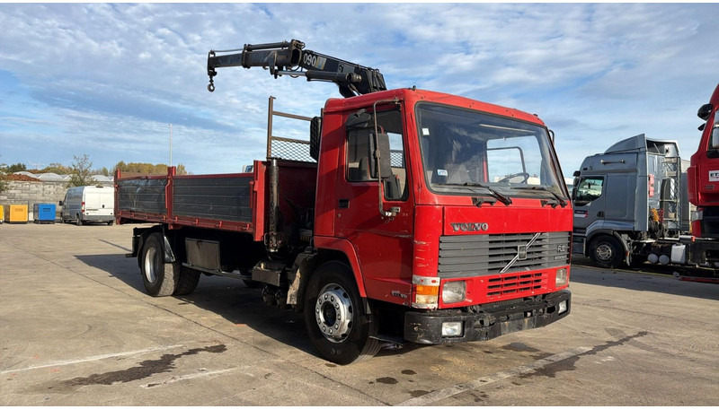 Volvo FL 10 - 320 (MANUAL PUMP / STEEL SUSP. / CRANE / LAMES / POMPE MANUELLE) - Planbil, Kranbil: bilde 3 Volvo FL 10 - 320 (MANUAL PUMP / STEEL SUSP. / CRANE / LAMES / POMPE MANUELLE) - Planbil, Kranbil: bilde 3