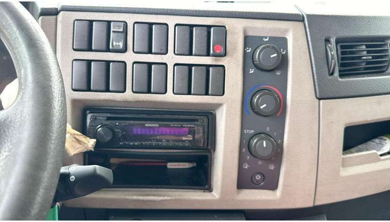 Leie Volvo FL 260 (LIFT 2000 KG / PERFECT BELGIAN TRUCK / 18 TON / EURO 5) Volvo FL 260 (LIFT 2000 KG / PERFECT BELGIAN TRUCK / 18 TON / EURO 5): bilde 17