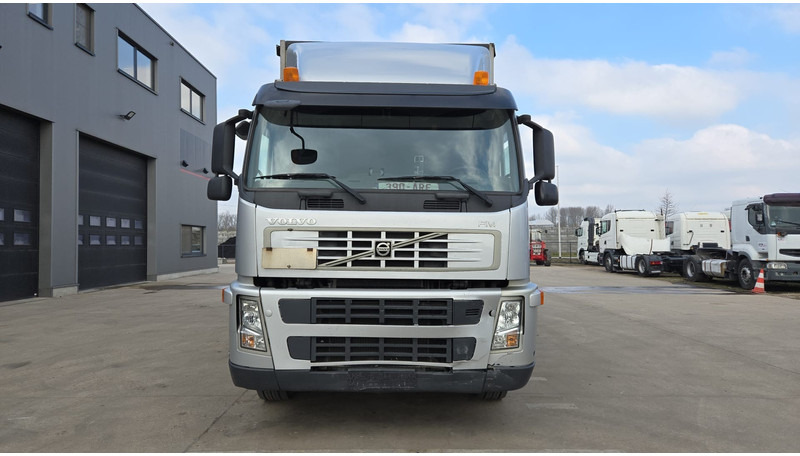 Volvo FM 400 (BELGIAN TRUCK / TECHNICAL TOP CONDITION !! / 6X2 / LIFT / EURO 5) - Kapellbil: bilde 2 Volvo FM 400 (BELGIAN TRUCK / TECHNICAL TOP CONDITION !! / 6X2 / LIFT / EURO 5) - Kapellbil: bilde 2