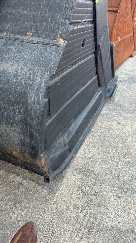 HITACHI ZX520/530 Cheap Second Hand Bucket - Gravemaskinskuffe: bilde 5 HITACHI ZX520/530 Cheap Second Hand Bucket - Gravemaskinskuffe: bilde 5