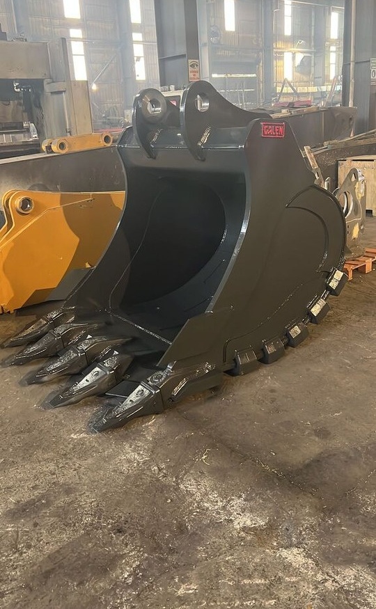 Hitachi ZX490 Heavy Duty Bucket - Gravemaskinskuffe: bilde 3 Hitachi ZX490 Heavy Duty Bucket - Gravemaskinskuffe: bilde 3