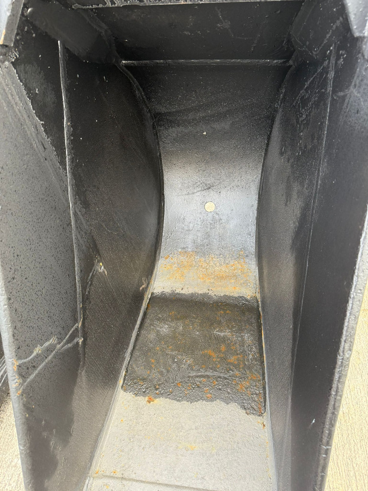 Komatsu PC200 - Gravemaskinskuffe for Bygg og anlegg: bilde 2 Komatsu PC200 - Gravemaskinskuffe for Bygg og anlegg: bilde 2