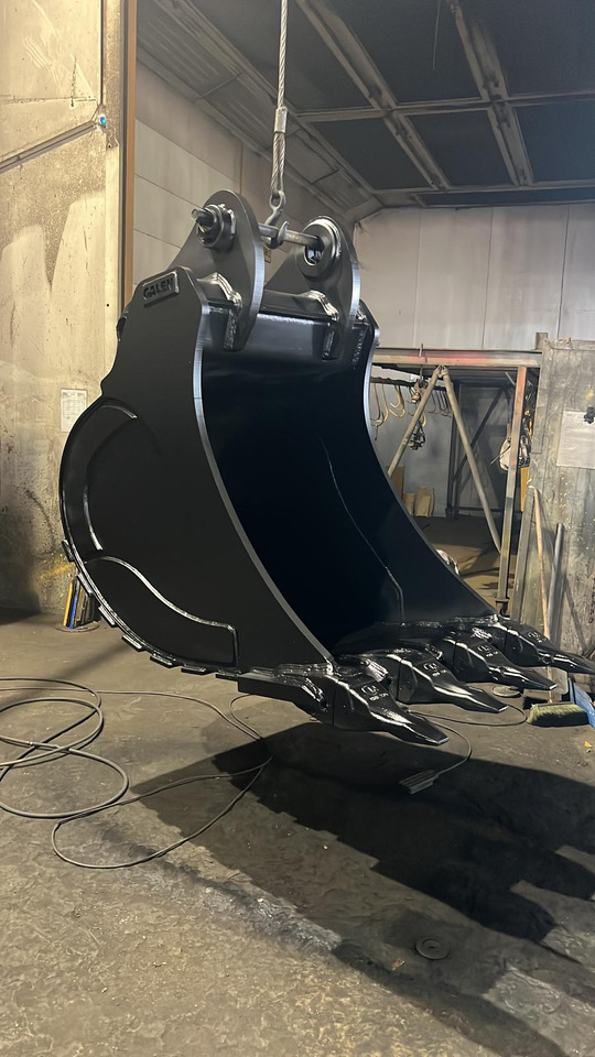 Volvo EC380 Channel Bucket - Gravemaskinskuffe for Beltegraver: bilde 2 Volvo EC380 Channel Bucket - Gravemaskinskuffe for Beltegraver: bilde 2