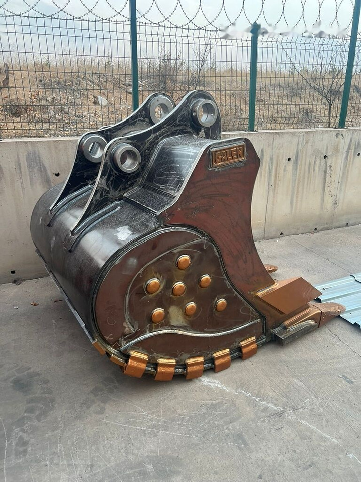 Volvo EC380 Exhibiton Bucket - Gravemaskinskuffe: bilde 2 Volvo EC380 Exhibiton Bucket - Gravemaskinskuffe: bilde 2