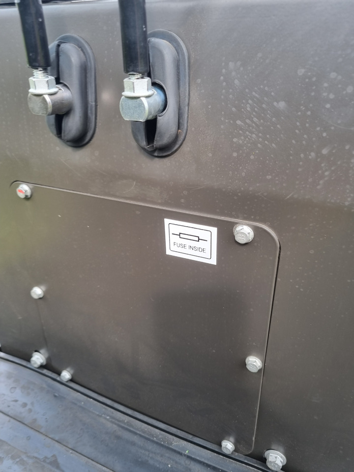 WCM CTX8010 - Minigraver: bilde 2 WCM CTX8010 - Minigraver: bilde 2