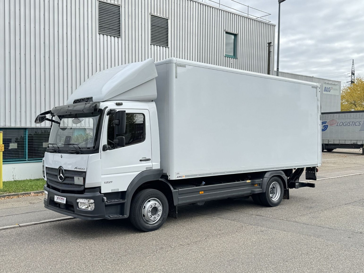 Mercedes-Benz Atego 1221 L Koffer 6,1m LBW AHK Klima TOP - Skapbil: bilde 3 Mercedes-Benz Atego 1221 L Koffer 6,1m LBW AHK Klima TOP - Skapbil: bilde 3