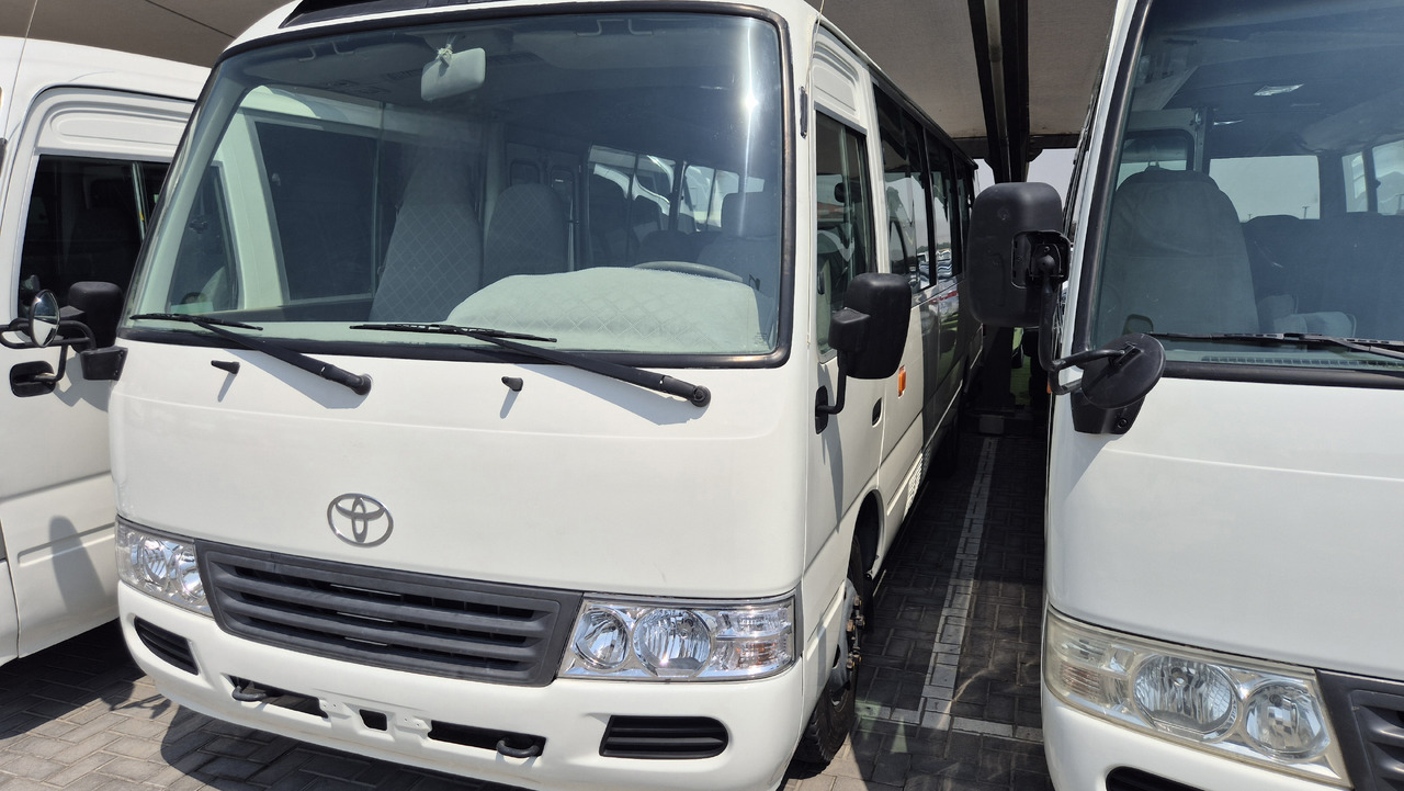 TOYOTA Coaster ... 30 places ... Climatisé - Minibuss, Persontransport: bilde 1 TOYOTA Coaster ... 30 places ... Climatisé - Minibuss, Persontransport: bilde 1