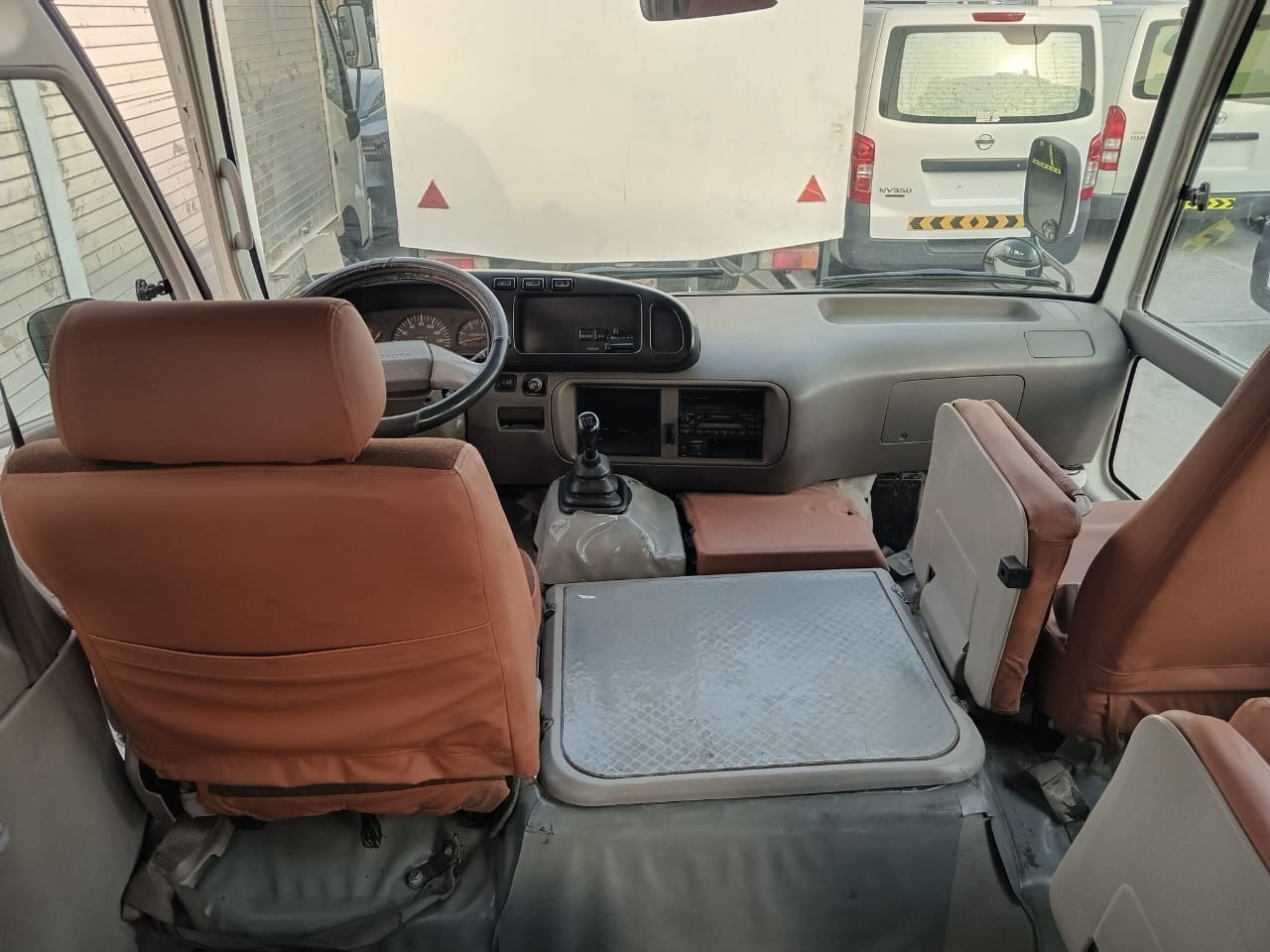 TOYOTA Coaster ... 30 places - diesel - climatisé ... BELGIQUE.. - Minibuss, Persontransport: bilde 5 TOYOTA Coaster ... 30 places - diesel - climatisé ... BELGIQUE.. - Minibuss, Persontransport: bilde 5