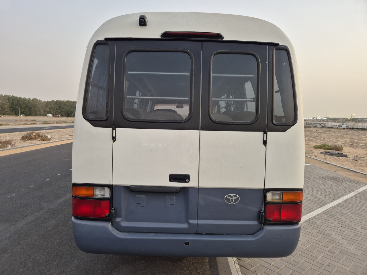 Toyota Coaster ... 30 places - climatisé - Minibuss, Persontransport: bilde 4 Toyota Coaster ... 30 places - climatisé - Minibuss, Persontransport: bilde 4