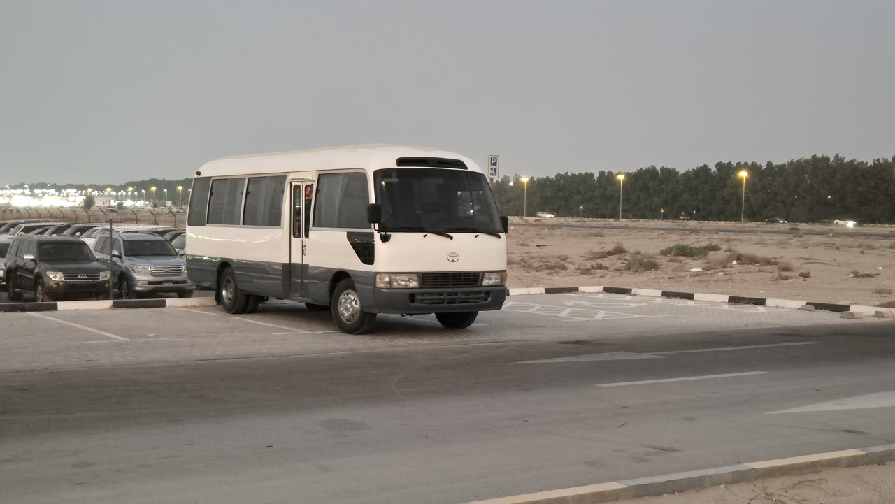 Toyota Coaster ... 30 places - climatisé - Minibuss, Persontransport: bilde 1 Toyota Coaster ... 30 places - climatisé - Minibuss, Persontransport: bilde 1