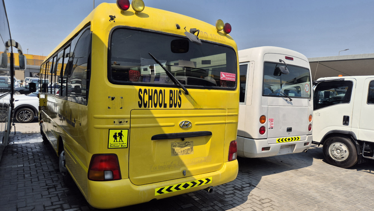 Toyota Coaster // Hyundai County... 30 places ... Climatisé - Minibuss, Persontransport: bilde 5 Toyota Coaster // Hyundai County... 30 places ... Climatisé - Minibuss, Persontransport: bilde 5