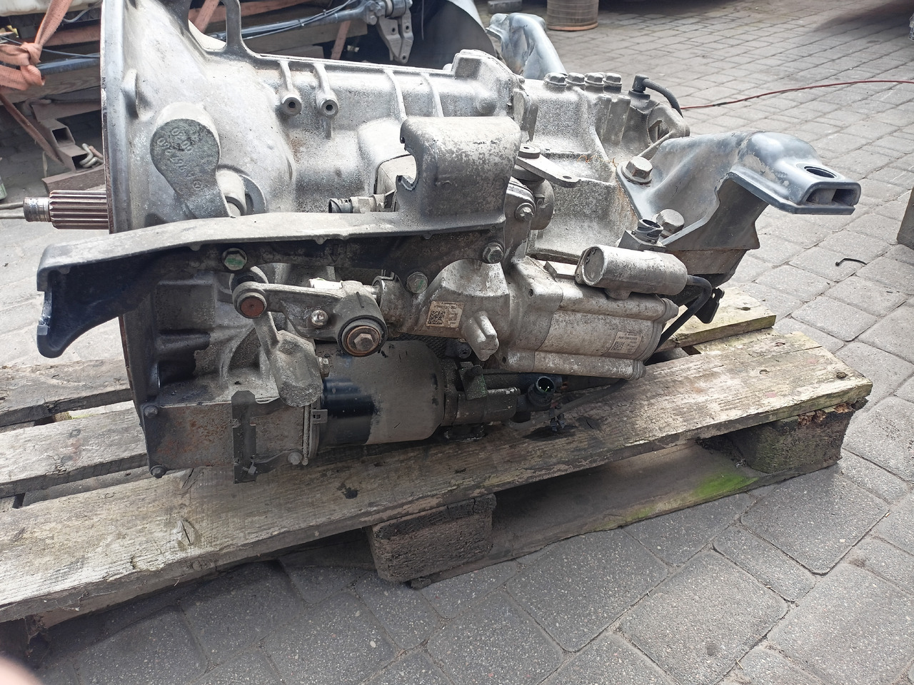 G90-6 Manual Atego 1224 - Girkasse: bilde 1 G90-6 Manual Atego 1224 - Girkasse: bilde 1