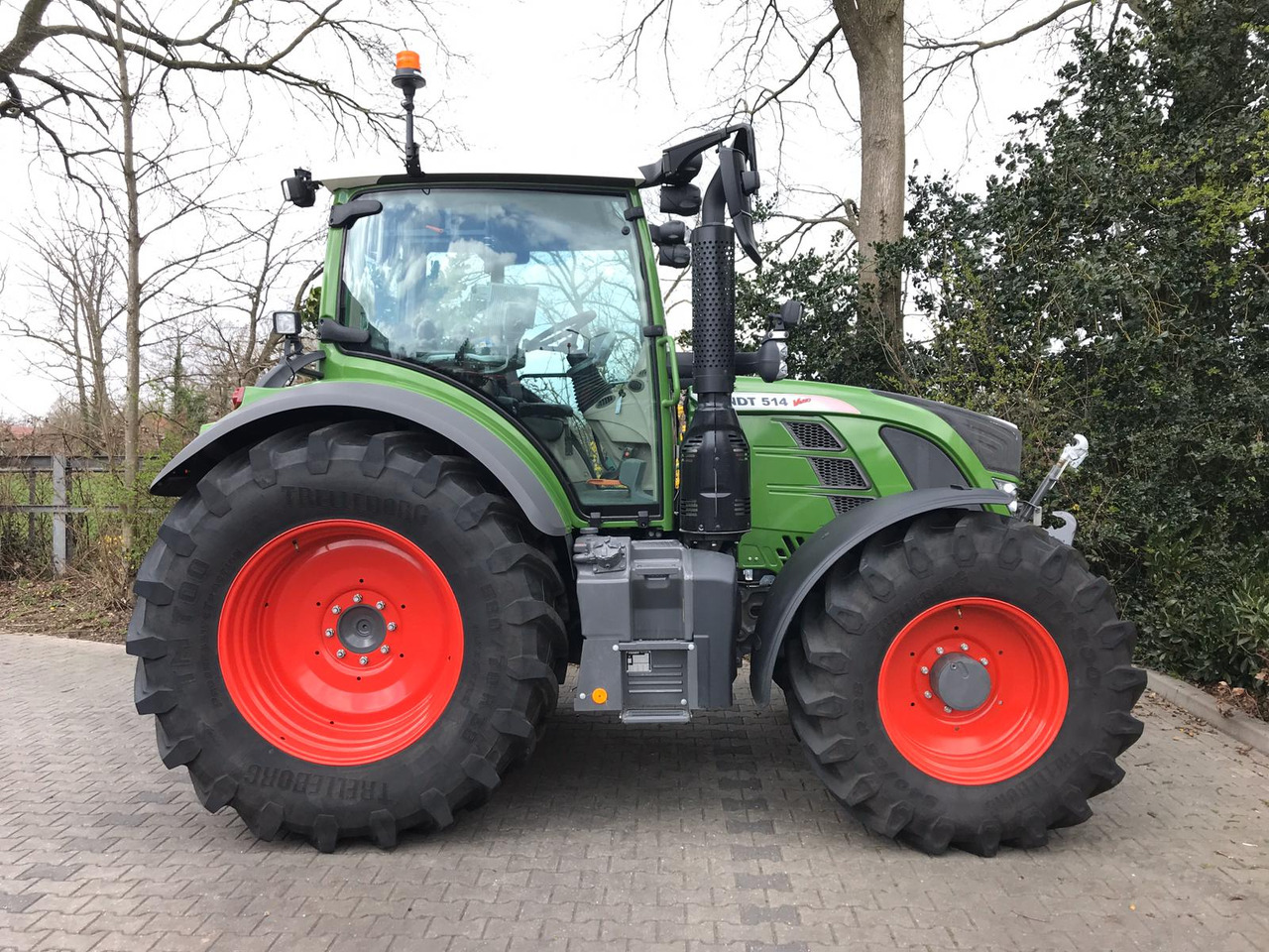 FENDT 514 Vario S4 ProfiPlus - Traktor: bilde 2 FENDT 514 Vario S4 ProfiPlus - Traktor: bilde 2
