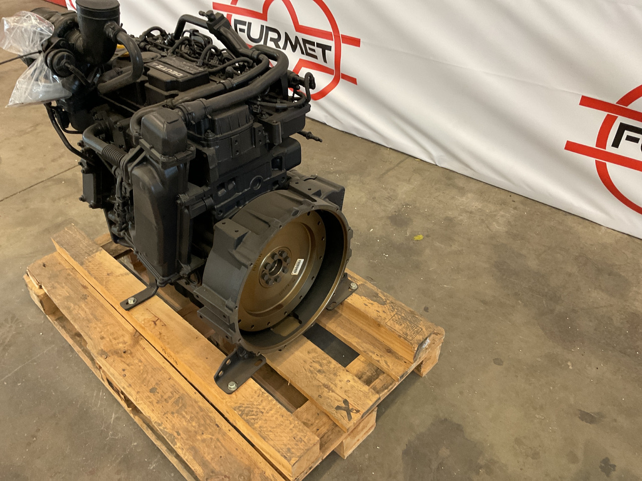 DEUTZ TCD 3.6L4, brand new diesel engine (1) - Motor: bilde 4 DEUTZ TCD 3.6L4, brand new diesel engine (1) - Motor: bilde 4