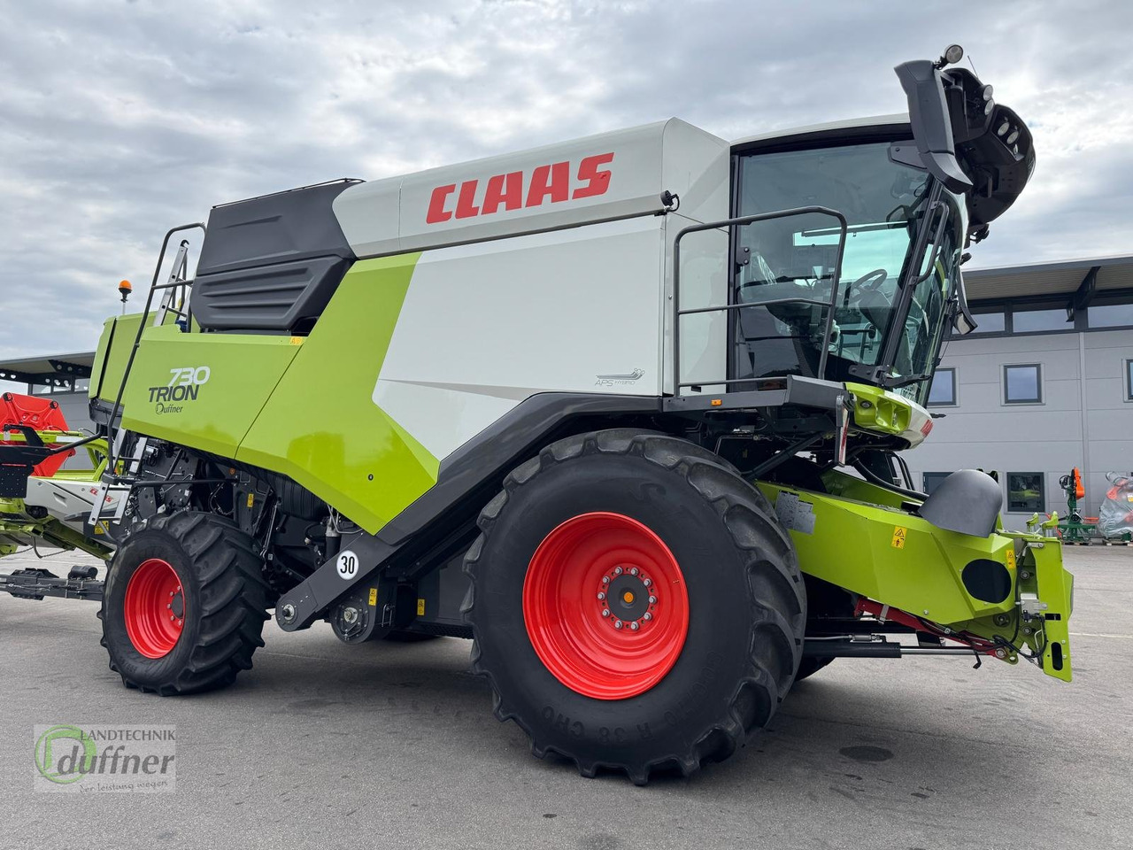 CLAAS Trion 730 - Skurtresker: bilde 2 CLAAS Trion 730 - Skurtresker: bilde 2