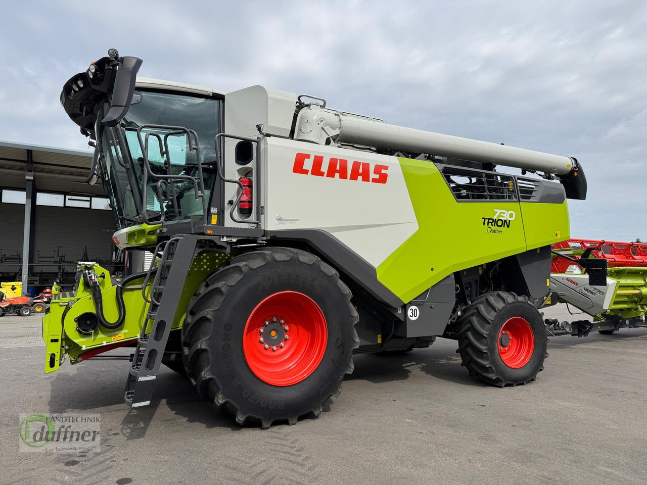CLAAS Trion 730 - Skurtresker: bilde 1 CLAAS Trion 730 - Skurtresker: bilde 1