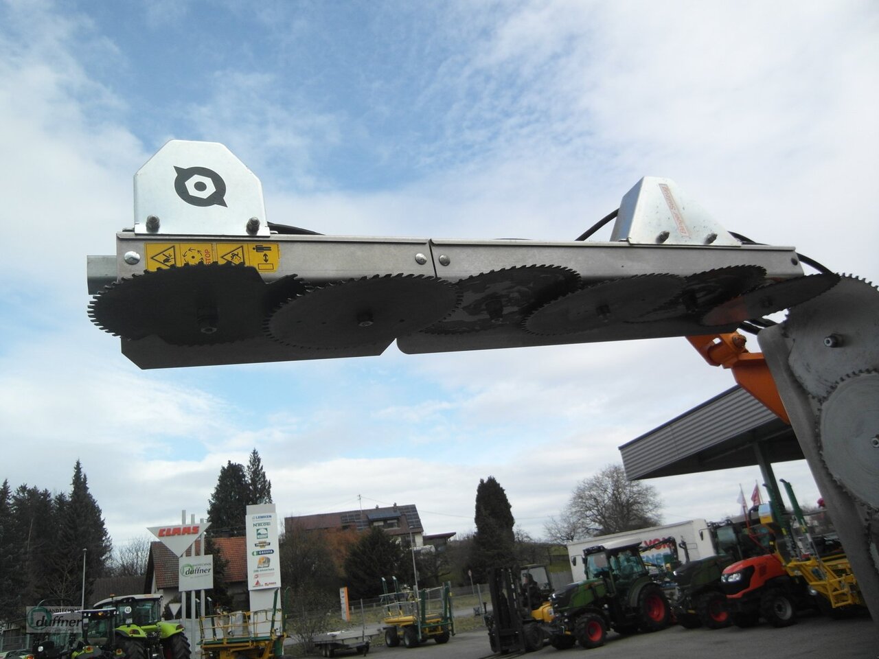 Ero Binger Baumschnittgerät - Frontlaster for traktor for Skogsmaskin: bilde 5 Ero Binger Baumschnittgerät - Frontlaster for traktor for Skogsmaskin: bilde 5
