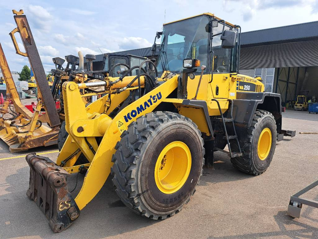 Komatsu WA 250-5H - Hjullaster: bilde 1 Komatsu WA 250-5H - Hjullaster: bilde 1
