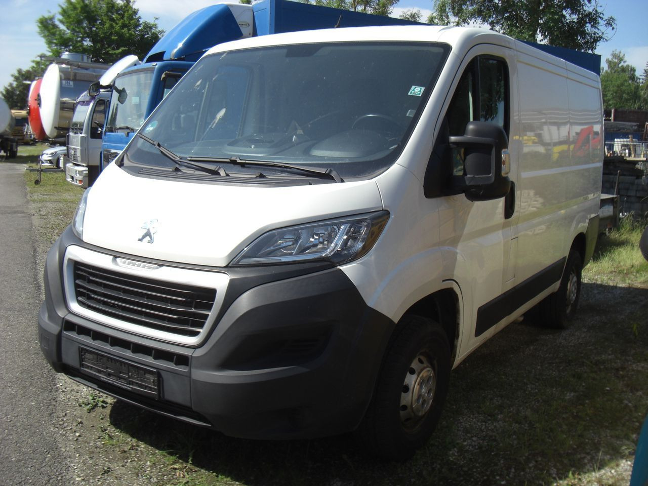 Peugeot BOXER 2,0 KURZ/NIEDRIG - Små varebil: bilde 2 Peugeot BOXER 2,0 KURZ/NIEDRIG - Små varebil: bilde 2