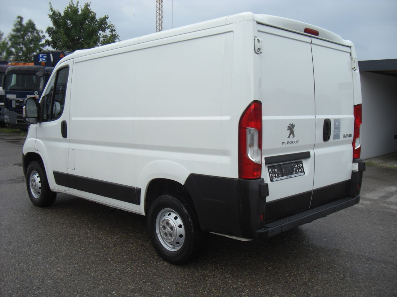 Peugeot BOXER 2,0 KURZ/NIEDRIG - Små varebil: bilde 4 Peugeot BOXER 2,0 KURZ/NIEDRIG - Små varebil: bilde 4