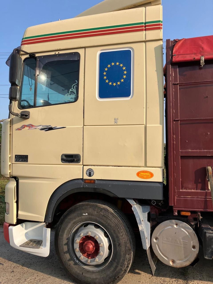 DAF XF 95 430 Platform - Chassis lastebil: bilde 2 DAF XF 95 430 Platform - Chassis lastebil: bilde 2