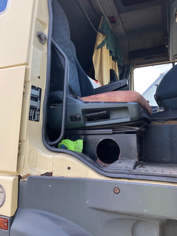 DAF XF 95 430 Platform - Chassis lastebil: bilde 5 DAF XF 95 430 Platform - Chassis lastebil: bilde 5