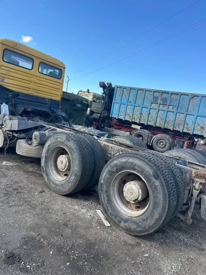 MAN 41.422 Tractor unit - Chassis lastebil: bilde 5 MAN 41.422 Tractor unit - Chassis lastebil: bilde 5