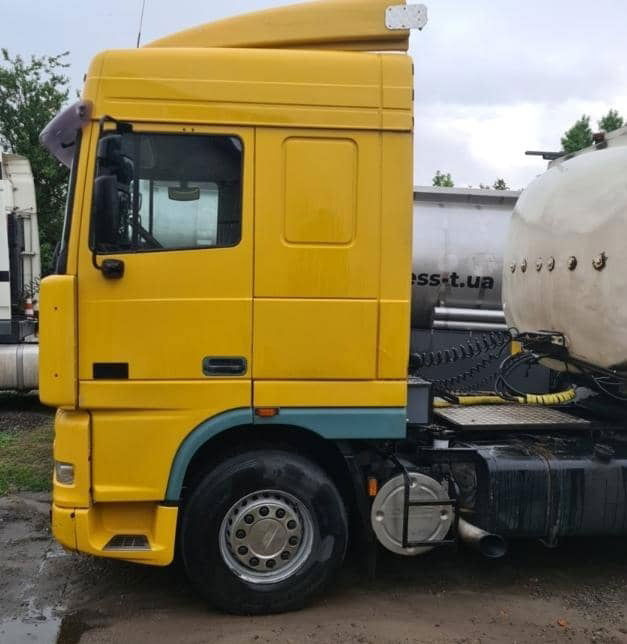 DAF XF 95 Tractor unit - Trekkvogn: bilde 2 DAF XF 95 Tractor unit - Trekkvogn: bilde 2