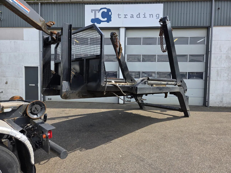 Diversen 14 ton Portaal systeem. haakarm en kabel systeem - Lastebil med kabelsystem: bilde 5 Diversen 14 ton Portaal systeem. haakarm en kabel systeem - Lastebil med kabelsystem: bilde 5