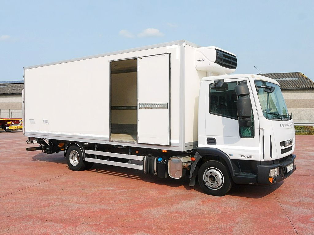 Iveco 100E18 EUROCARGO CARRIER XARIOS 600 MT AIRCO LBW - Lastebil med kjøl: bilde 3 Iveco 100E18 EUROCARGO CARRIER XARIOS 600 MT AIRCO LBW - Lastebil med kjøl: bilde 3