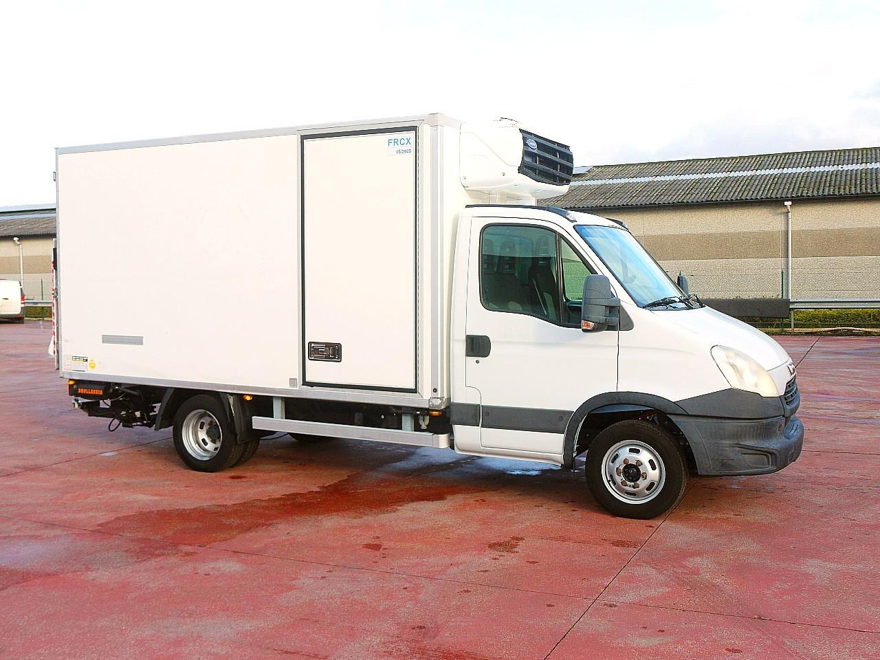 Iveco 35C13 DAILY KUHLKOFFER 4m CARRIER XARIOS 500 LBW - Kjølebil: bilde 3 Iveco 35C13 DAILY KUHLKOFFER 4m CARRIER XARIOS 500 LBW - Kjølebil: bilde 3