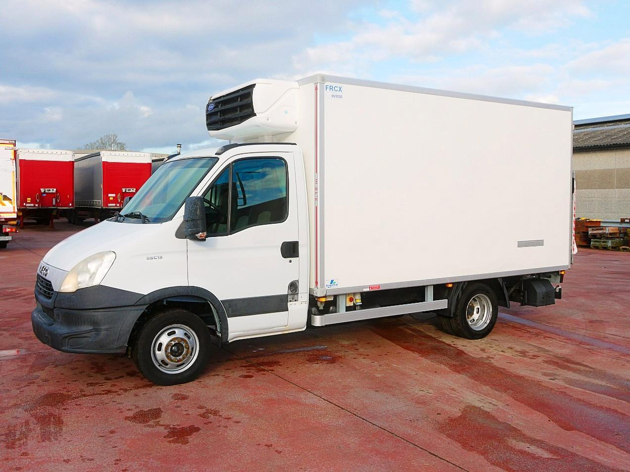 Iveco 35C13 DAILY KUHLKOFFER 4m CARRIER XARIOS 500 LBW - Kjølebil: bilde 5 Iveco 35C13 DAILY KUHLKOFFER 4m CARRIER XARIOS 500 LBW - Kjølebil: bilde 5