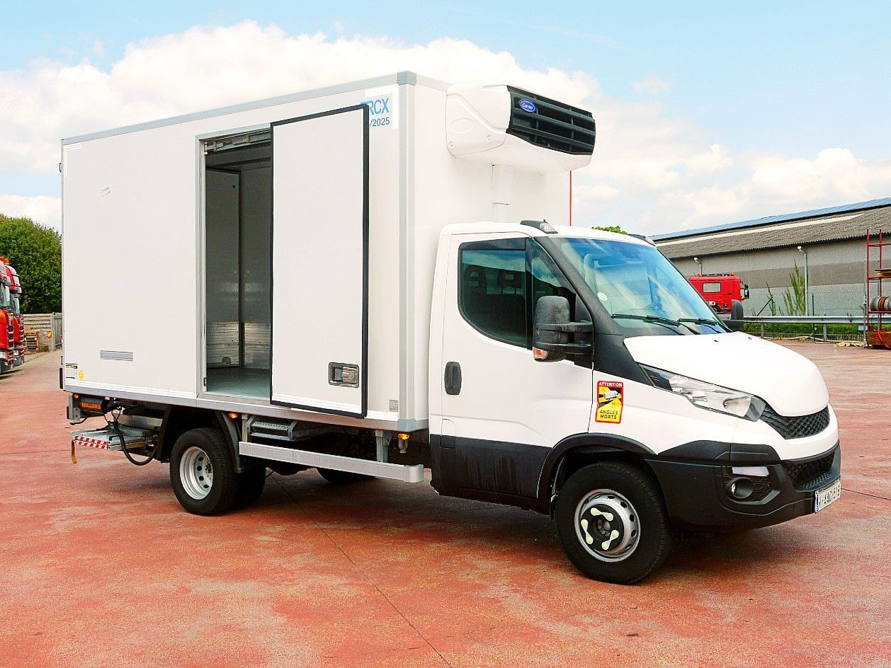 Iveco 70C17 KUHLKOFFER CARRIER XARIOS 500 A/C LUFT LBW - Kjølebil: bilde 3 Iveco 70C17 KUHLKOFFER CARRIER XARIOS 500 A/C LUFT LBW - Kjølebil: bilde 3