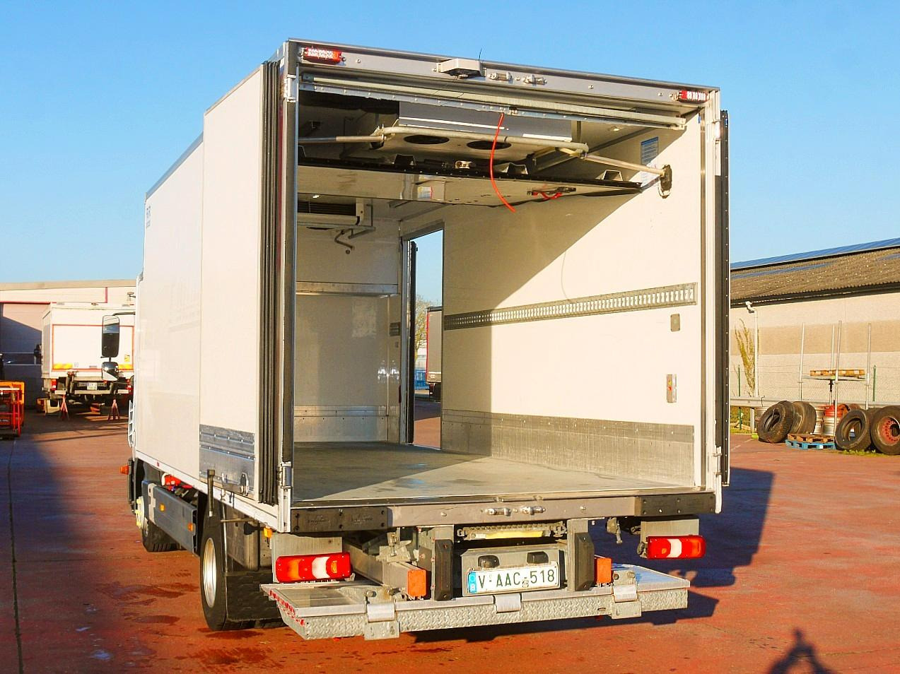 Lastebil med kjøl Mercedes-Benz 1018 ATEGO KUHLKOFFER CARRIER SUPRA 750MT LBW: bilde 8 Lastebil med kjøl Mercedes-Benz 1018 ATEGO KUHLKOFFER CARRIER SUPRA 750MT LBW: bilde 8