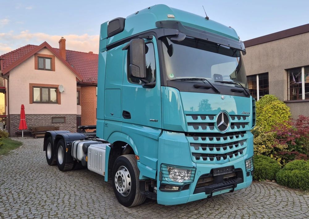 Mercedes-Benz AROCS - Trekkvogn: bilde 3 Mercedes-Benz AROCS - Trekkvogn: bilde 3