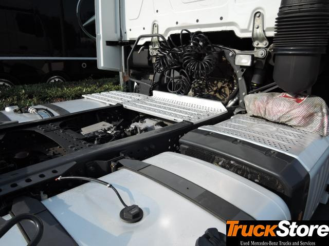Mercedes-Benz Actros 1848 LS - Trekkvogn: bilde 2 Mercedes-Benz Actros 1848 LS - Trekkvogn: bilde 2