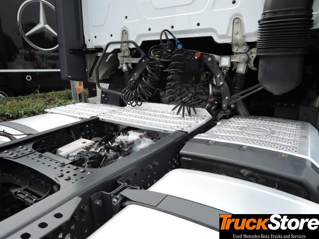 Mercedes-Benz Actros 1851 LS - Trekkvogn: bilde 2 Mercedes-Benz Actros 1851 LS - Trekkvogn: bilde 2