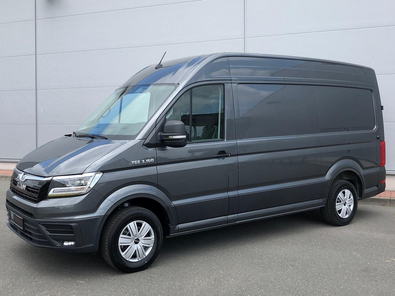 MAN TGE 3.160 L3H3 Kasten LED AHK NAVI GRA RWD SITZH - Personenbil: bilde 1 MAN TGE 3.160 L3H3 Kasten LED AHK NAVI GRA RWD SITZH - Personenbil: bilde 1