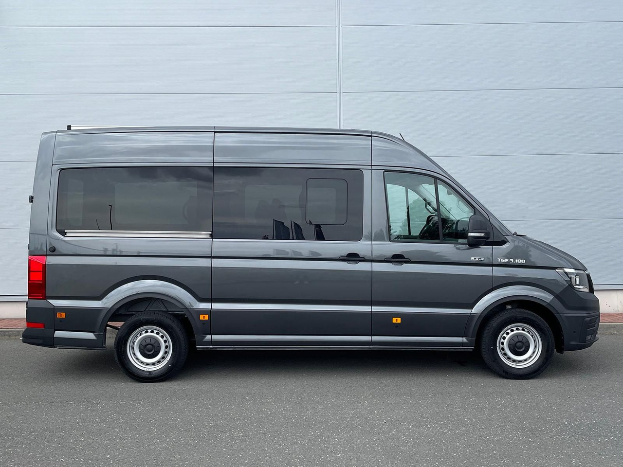 MAN TGE 3.180 Kombi L3H2 4x4 TEMPOMAT KAMERA 8-SITZE - Minibuss, Persontransport: bilde 5 MAN TGE 3.180 Kombi L3H2 4x4 TEMPOMAT KAMERA 8-SITZE - Minibuss, Persontransport: bilde 5