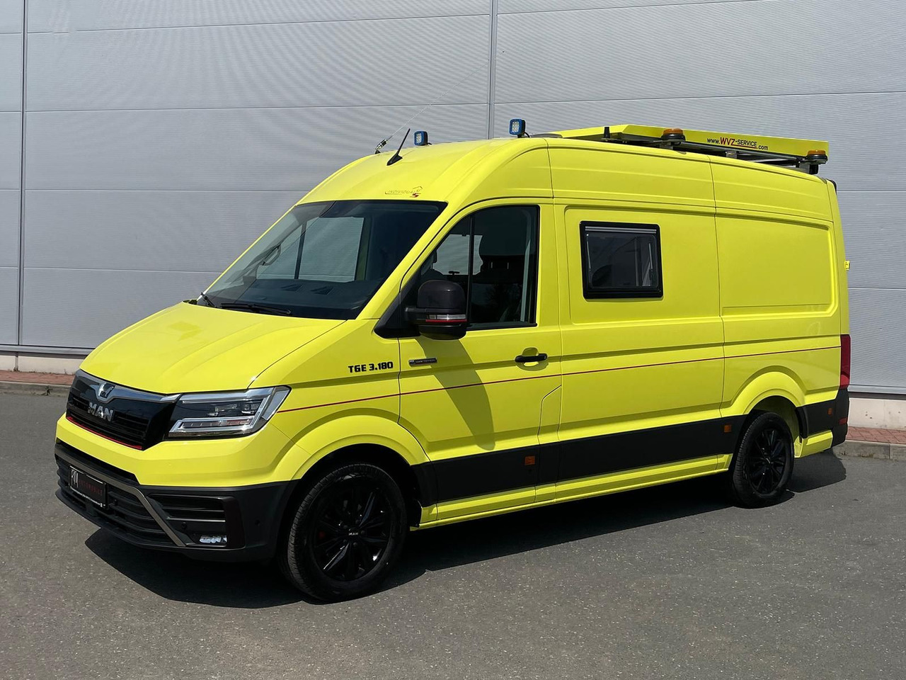 MAN TGE 3.180 L3H3 IndividualS BF3 + BEGLEITFAHRZEUG - Personenbil: bilde 1 MAN TGE 3.180 L3H3 IndividualS BF3 + BEGLEITFAHRZEUG - Personenbil: bilde 1