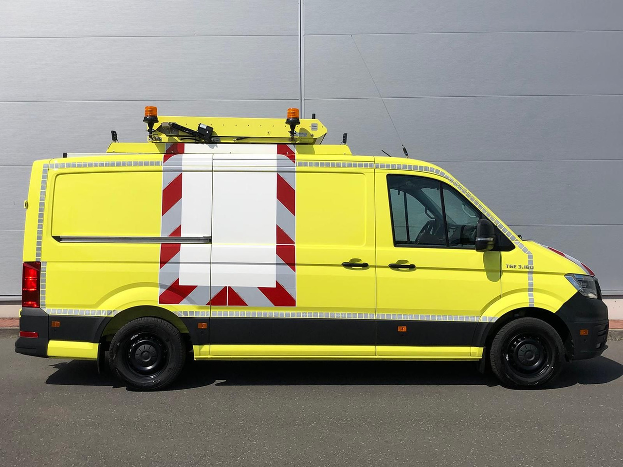 MAN TGE 3.180 L3H2 BF 4 BEGLEITFAHRZEUG ACC LED NAVI - Varebil: bilde 5 MAN TGE 3.180 L3H2 BF 4 BEGLEITFAHRZEUG ACC LED NAVI - Varebil: bilde 5
