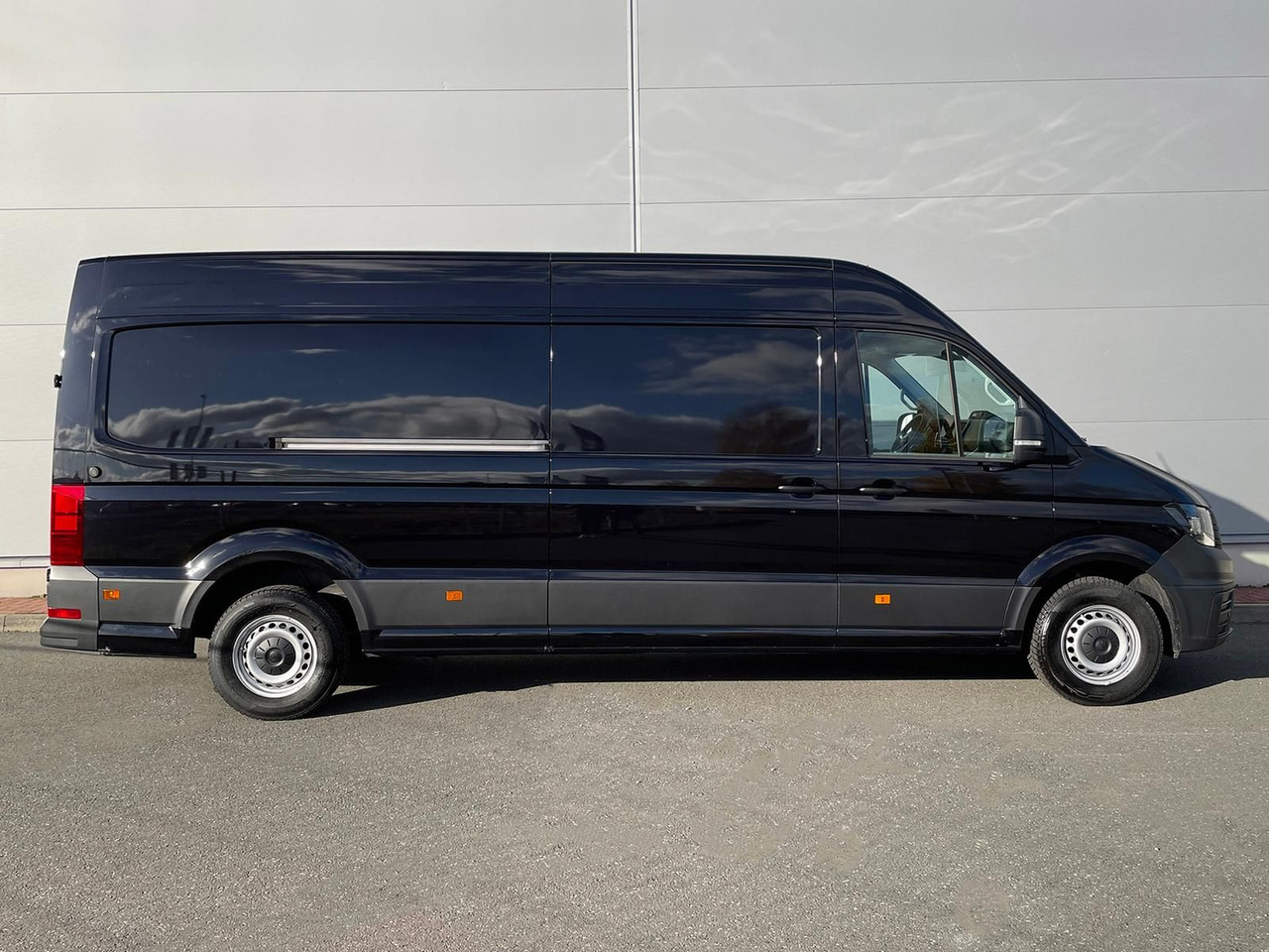 Volkswagen Crafter Kasten 35 L4H3 NAV SITZHZ AHK DAB KAMERA - Kassebil: bilde 5 Volkswagen Crafter Kasten 35 L4H3 NAV SITZHZ AHK DAB KAMERA - Kassebil: bilde 5
