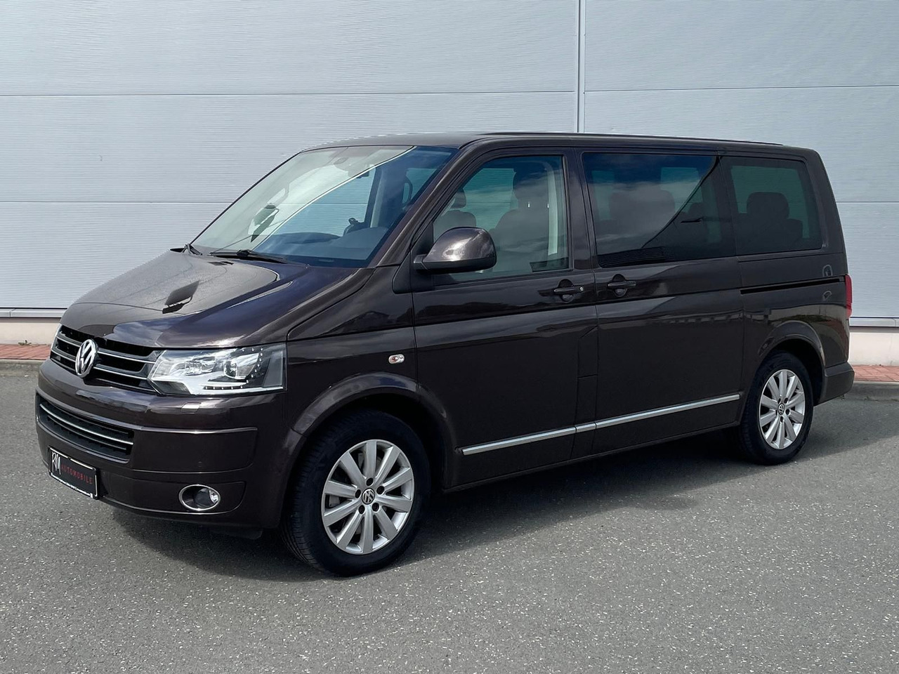 Volkswagen T5 Multivan Highline 4M LEDER AHK MFL - Persontransport: bilde 1 Volkswagen T5 Multivan Highline 4M LEDER AHK MFL - Persontransport: bilde 1