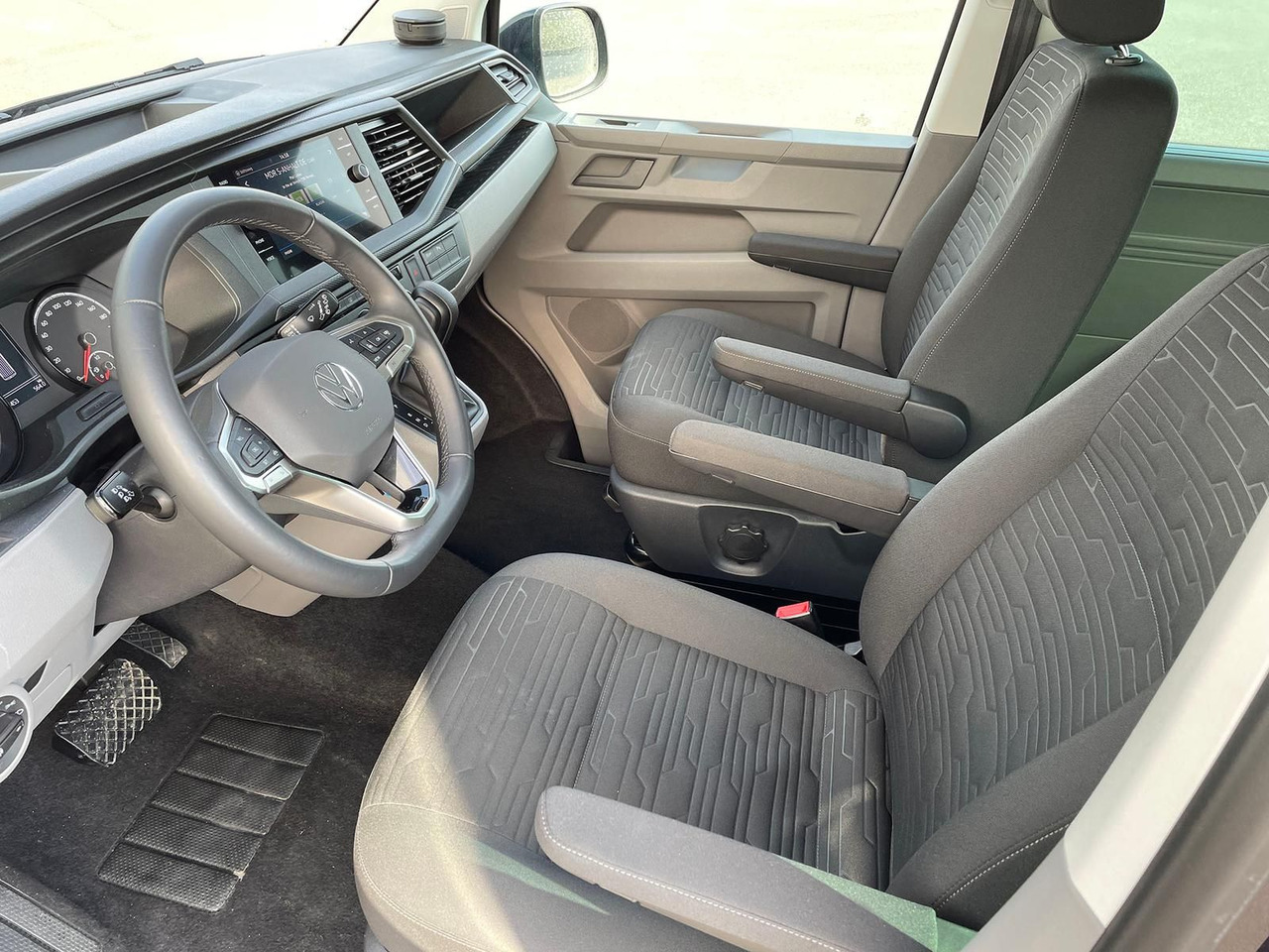 Ny Persontransport Volkswagen T6.1 Caravelle Comfortline NAV LED TEMP DAB PDC: bilde 17 Ny Persontransport Volkswagen T6.1 Caravelle Comfortline NAV LED TEMP DAB PDC: bilde 17